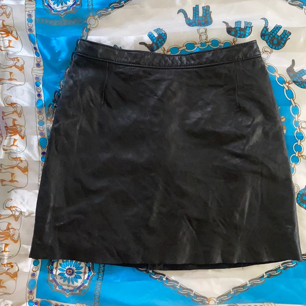 Toby sexy black leather skirt